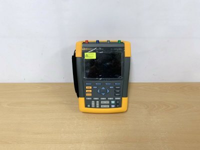 Осциллограф Fluke 190-504 500 МГц (демонстрационный)